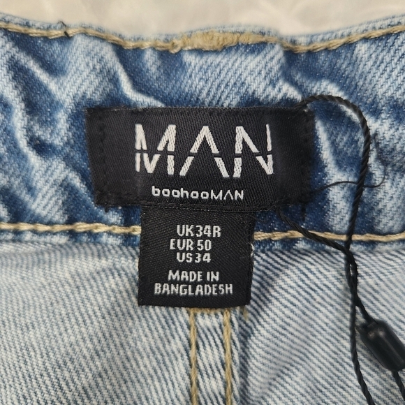 BoohooMan Relaxed Fit Jeans. Light Blue. Size 34. New. N - Picture 5 of 6